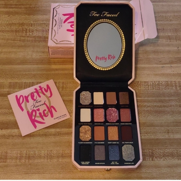 Too Faced pretty rich eyeshadow palette - Picture 2 of 3